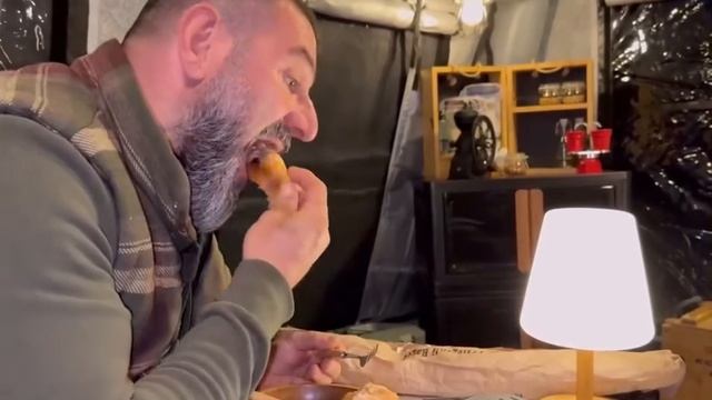 Палатка надувная с печкой отдых и туризм на природе на берегу реки смотреть онлайн