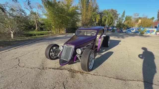 Обзор автомобиля 1932 Ford Custom 3 Window Coupe форд смотреть онлайн