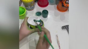 Крашу игрушки машинки , таба лапки 🐼