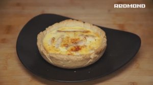 Киш с курицей. Готовим с кухонной машиной REDMOND RKM-4021