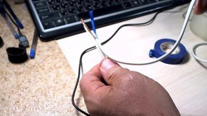 Соединение теплового кабеля с кабелем ПВС на котором предварительно установлена вилка