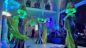 VOGUE  - светодиодный танцевальный номер в стиле вог со светодиодными веерами