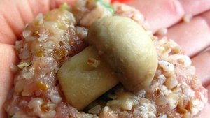 Фрикадельки с гречкой