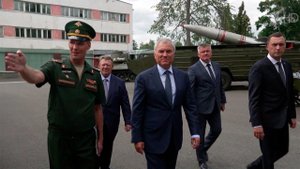 Вячеслав Володин посетил Саратовское высшее артиллерийское командное училище