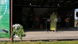 Поёт Лариса Попова