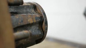 1 Ton Axle Swap -Видео от SimonFordman