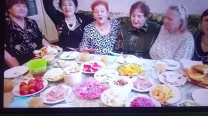 Посиделки! Песня: "Кто-то с горочки спустился"...