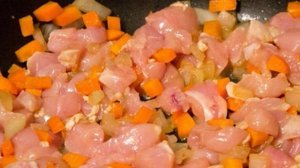 Чесночный рис с курицей