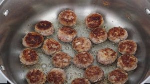Фрикадельки в соусе