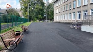 Более 3000 квадратных метров асфальтового покрытия заменили на прилегающей к Гжельской школе
