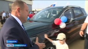 Современные автомобили вручили ветеранам СВО в Ставрополе