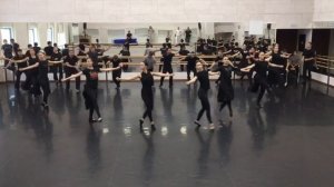 Скачки-короткий уличный вариант