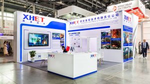 Выставочные стенды "XHET" и "Омутнинский металлургический завод", Иннопром, июль 2025, Екатеринбург