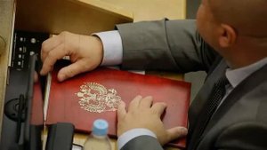 НЕ ЖДИТЕ ПЕНСИИ! Депутат с зарплатой 750 тысяч ШОКИРОВАЛА Россию