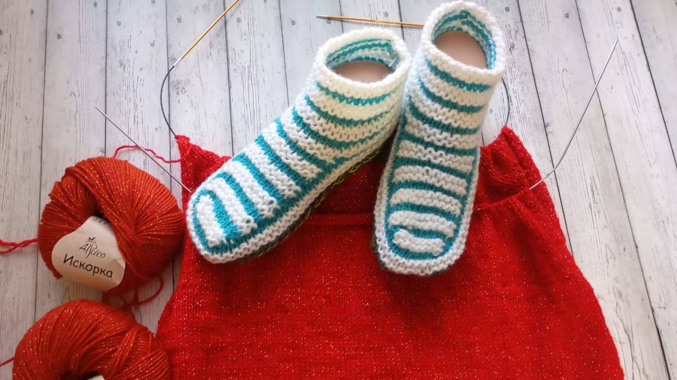 Носочков много не бывает. Продвижения джемпера смотреть онлайн