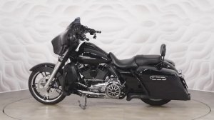 Harley-Davidson Street Glide vin 5HD1KBME9EB634233