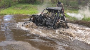Прототип и квадроцикл - выбираемся из болота