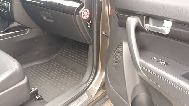 Kia Sorento 2,4 AT 2015 смотреть онлайн