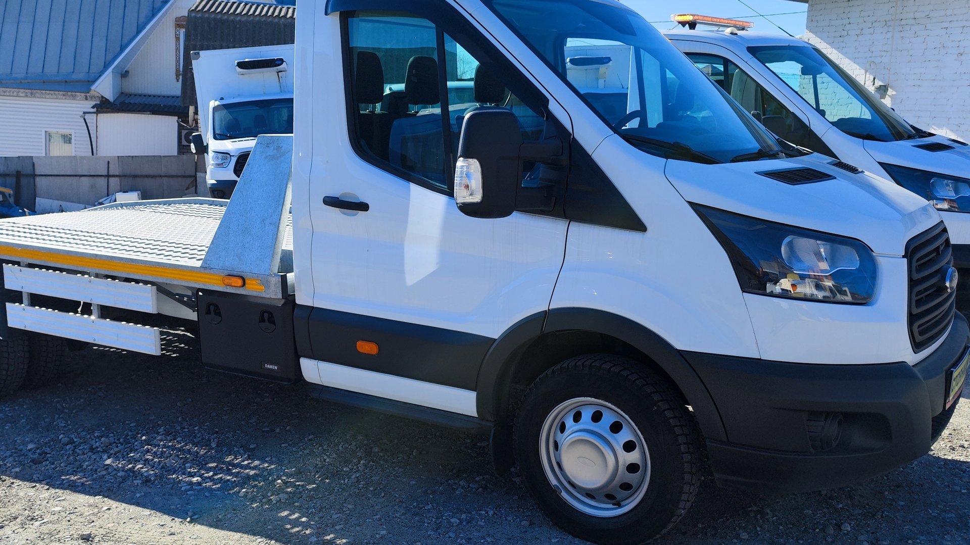 Купить эвакуатор Форд Транзит с оцинкованной платформой. смотреть онлайн