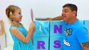 Настя и папа учат английский алфавит ABC. Полезное видео для детей