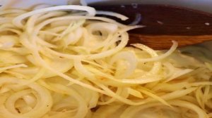 Грудинка говяжья тушеная