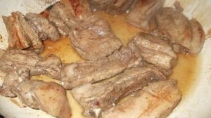 Грудинка свиная тушеная