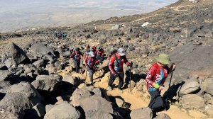 Группа Клуба 7 Вершин «На Арарат с Араратом»  на акклиматизационном выходе на горе Арарат