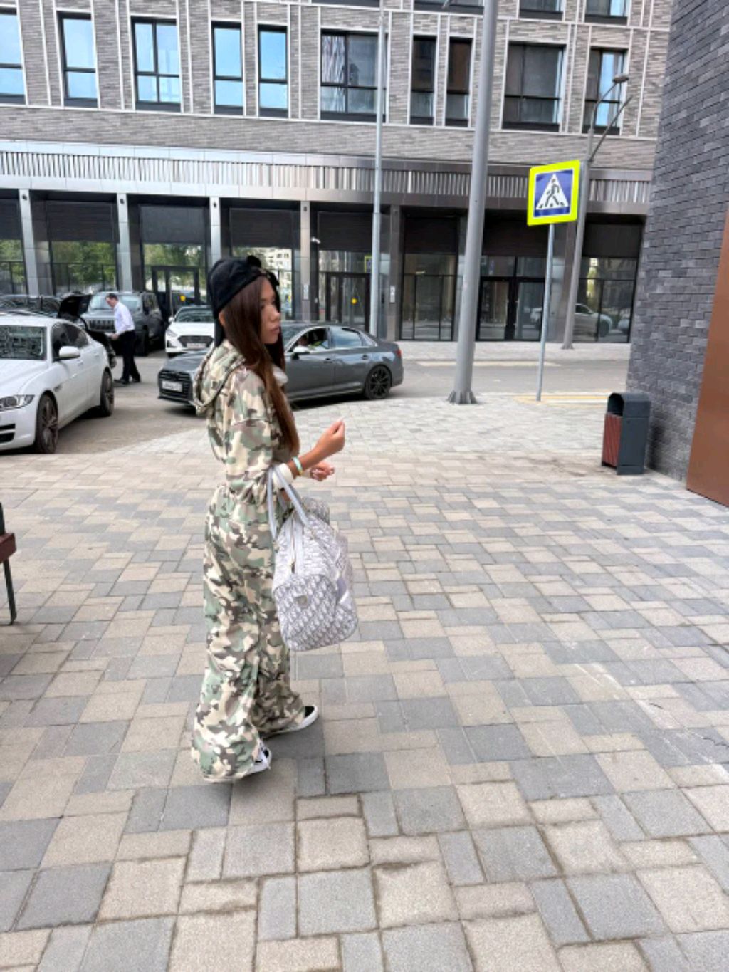 лол смотреть онлайн