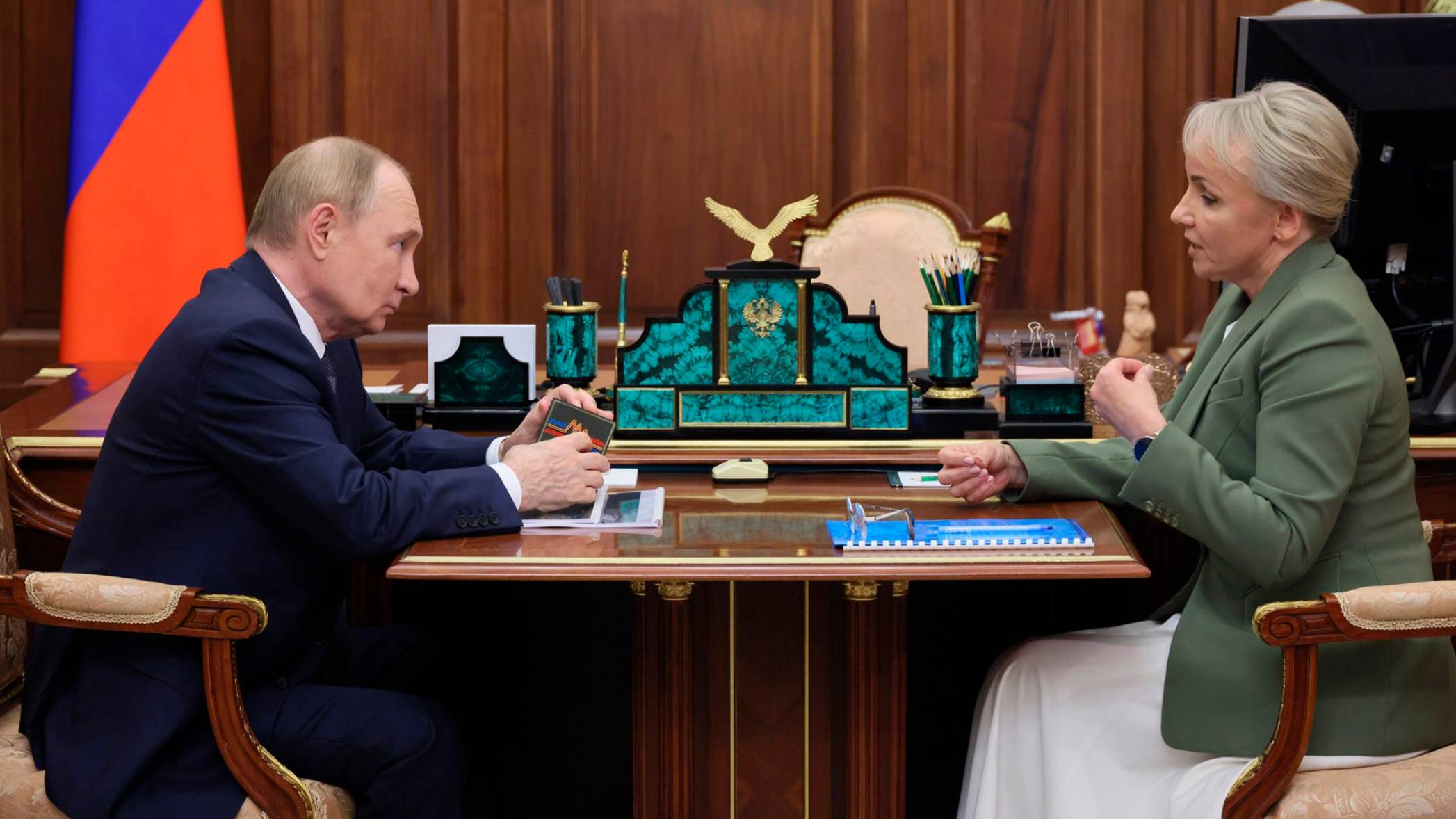 «Сломали систему – и всё заработало». Путину доложили о «типичной ошибке чиновников»: дело «не в экономике»