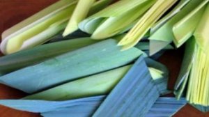 Грудинка в горшочках