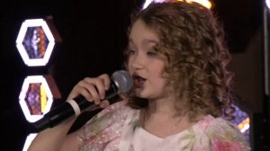 "По камушкам" // Милана Ананко // 8 лет