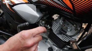 Стандартное ТО простого мотоцикла, на примере индийского TVS HLX 150X. Часть 15. Карбюратор.