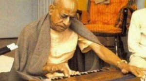 Лекция Шрилы Прабхупады 21.08.1973, Лондон.  БГ 2.15. Не обманывайте других!