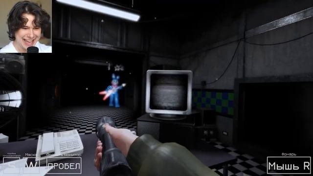 БОННИ ПРОТЫКАЕТ ГИТАРОЙ фнафец-хорошец и это правда страшно