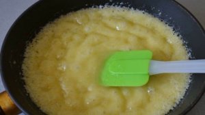 Грушевый пирог с карамельной заливкой