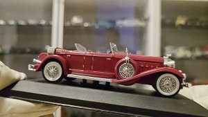 1:43 Ixo 1933 Chrysler Imperial Le Baron Phaeton