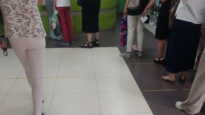 суровая очередь в поликлинике