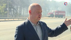 В районе Камышового шоссе Севастополя загорелся ресторанный комплекс