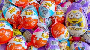 БОЛЬШОЙ КИНДЕР-БУМ  💥  ОТКРЫВАЕМ КИНДЕР СЮРПРИЗЫ С ИГРУШКАМИ ВНУТРИ