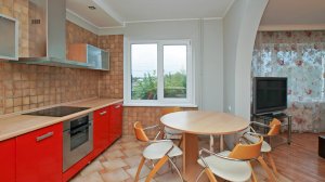 24-я Северная улица, 198