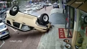 ДТП в Китае "Встал на дыбы"