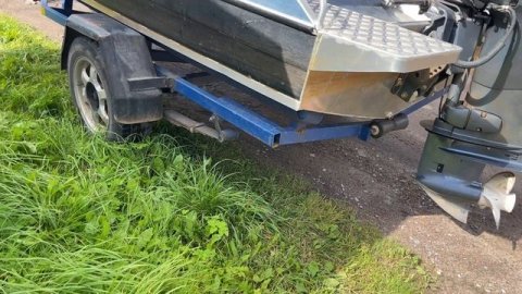 Моторная лодка