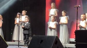 Ave Maria // Детский хор "Великан"