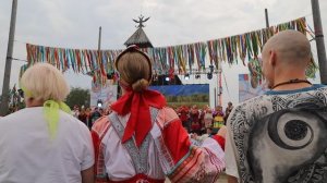 我用我的灵魂和心灵唱一首俄罗斯歌曲 Я песню русскую пою душой и сердцем