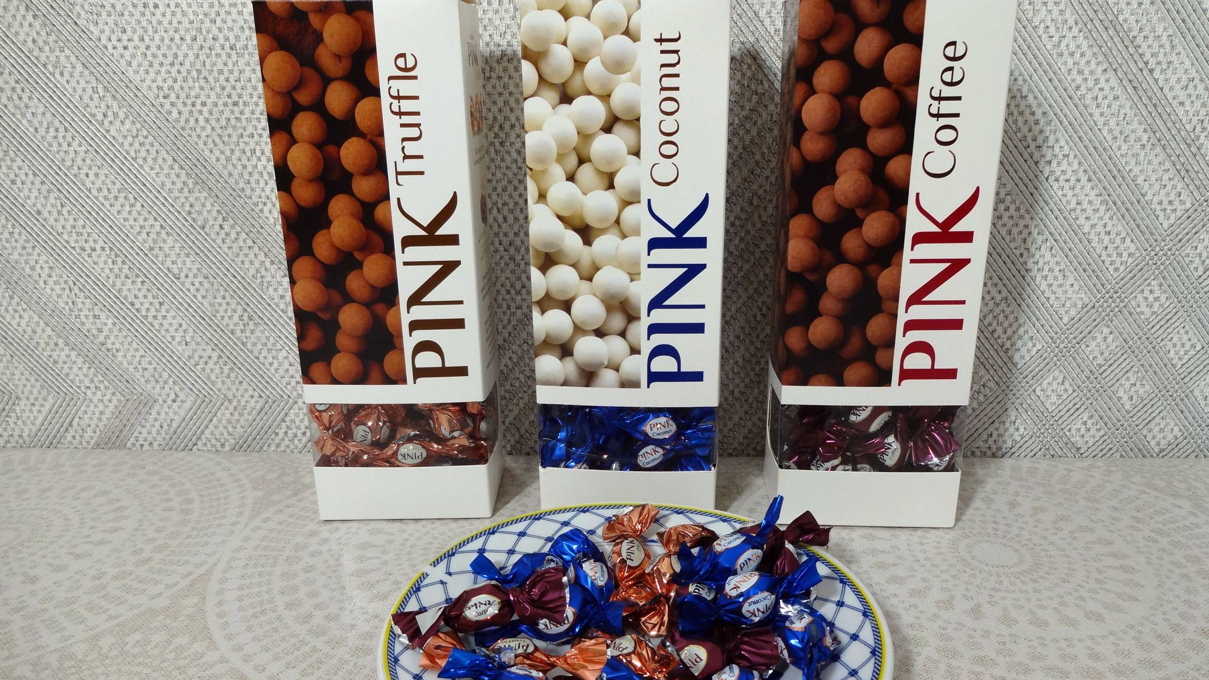 Конфеты "PINK" из Fix Price смотреть онлайн