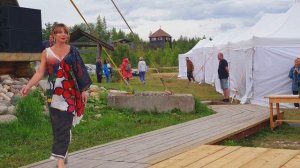 Показы модных коллекций в славянской стилистике. Фестиваль "Небо славян "