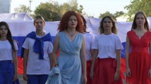 ДЕНЬ ФЛАГА РОССИИ клип от Свердловской народной киностудии ГОРИЗОНТ