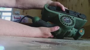 Как самому снять шлифовальную ленту у  Ленточной Шлифмашинки Калибр, показываю на опыте
