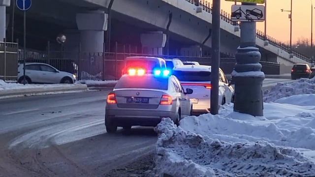 Полицейская мигалка. смотреть онлайн