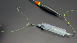 Уловистый поплавочный монтаж для крупной рыбы, с самодельной кормушки из шприца 💉💉💉🐠🐋🐟